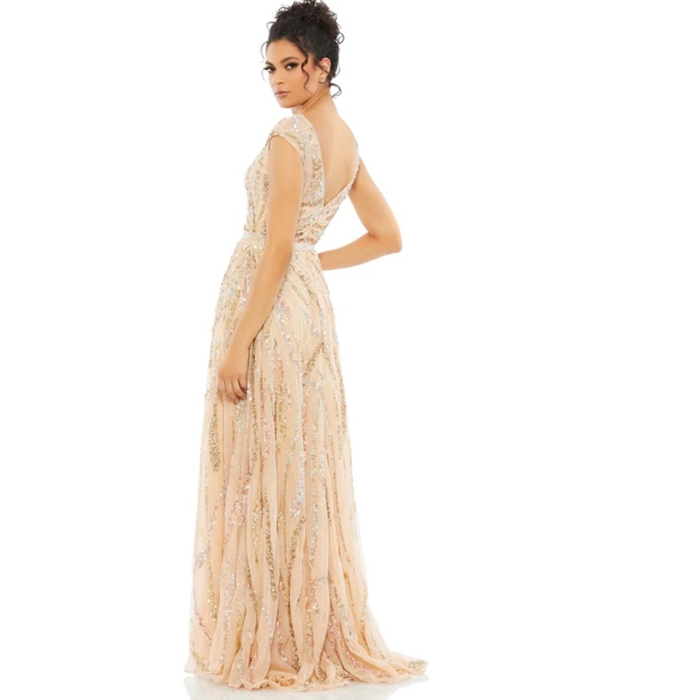 Mac Duggal Gold Beads and Sequins Embellished Cap Sleeve Evening Gown - Picture 3 of 15